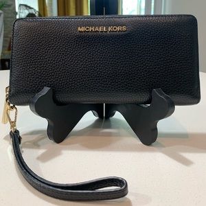 MICHAEL Michael Kors Large Saffiano Leather Continental Wallet